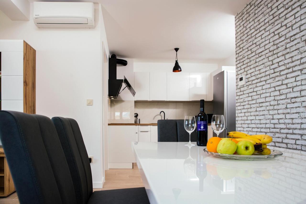 Apartman Magdalena Apartamento Makarska Exterior foto