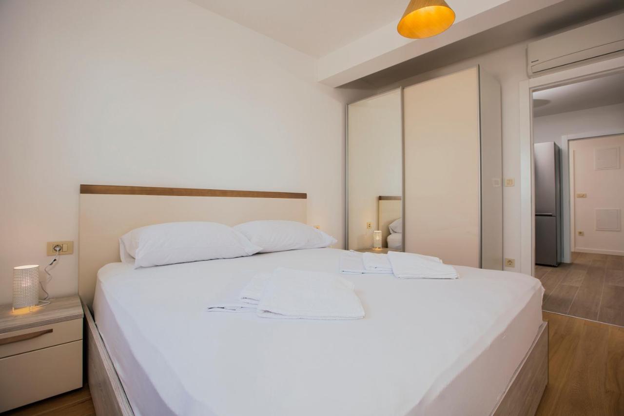 Apartman Magdalena Apartamento Makarska Exterior foto