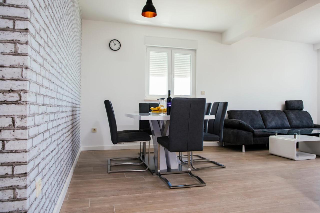 Apartman Magdalena Apartamento Makarska Exterior foto